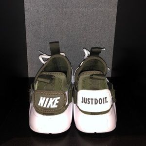 Green Nike Huaraches